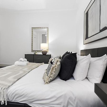 2 Bed Apartment- Mayfair 1 Лондон Экстерьер фото